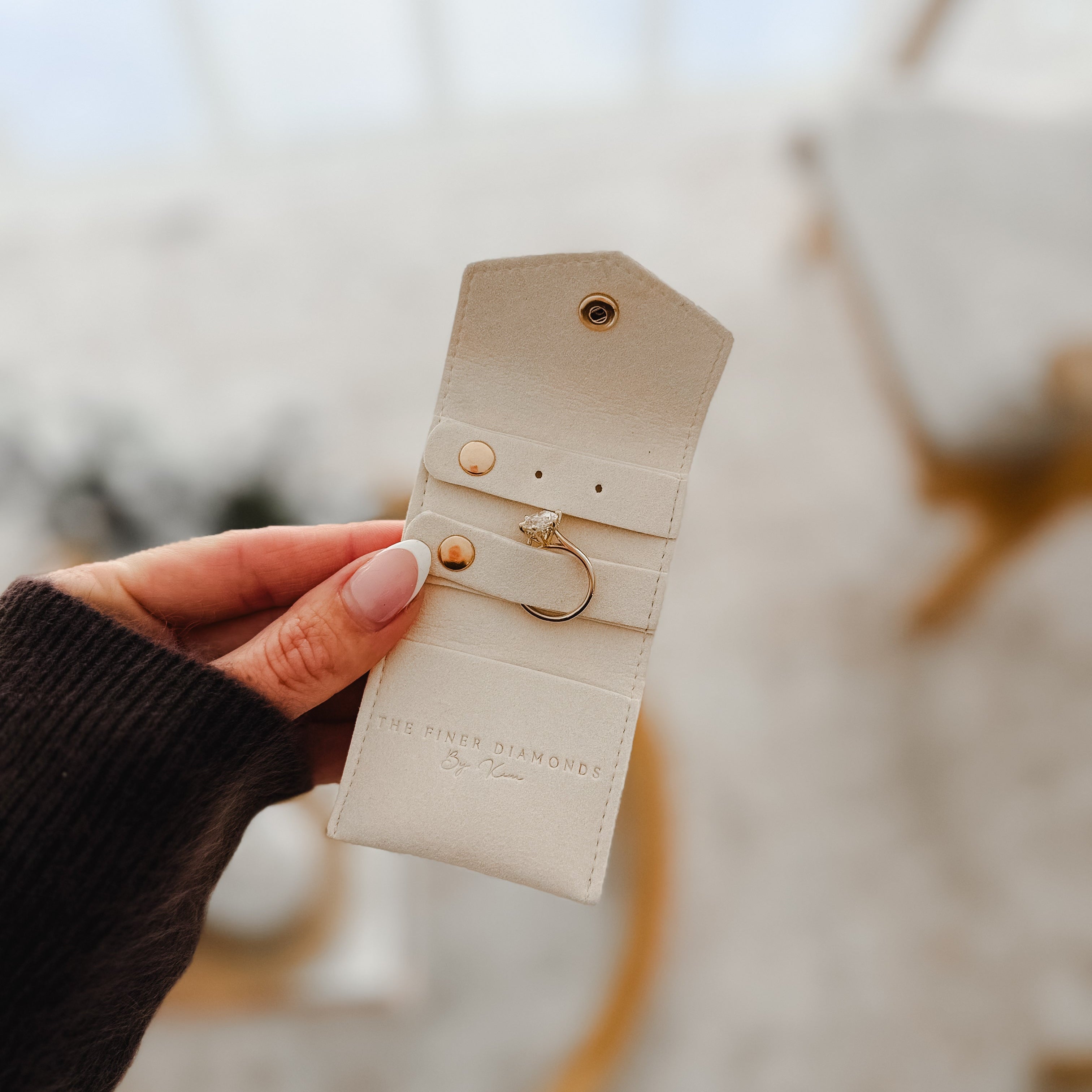 Travel jewellery pouch
