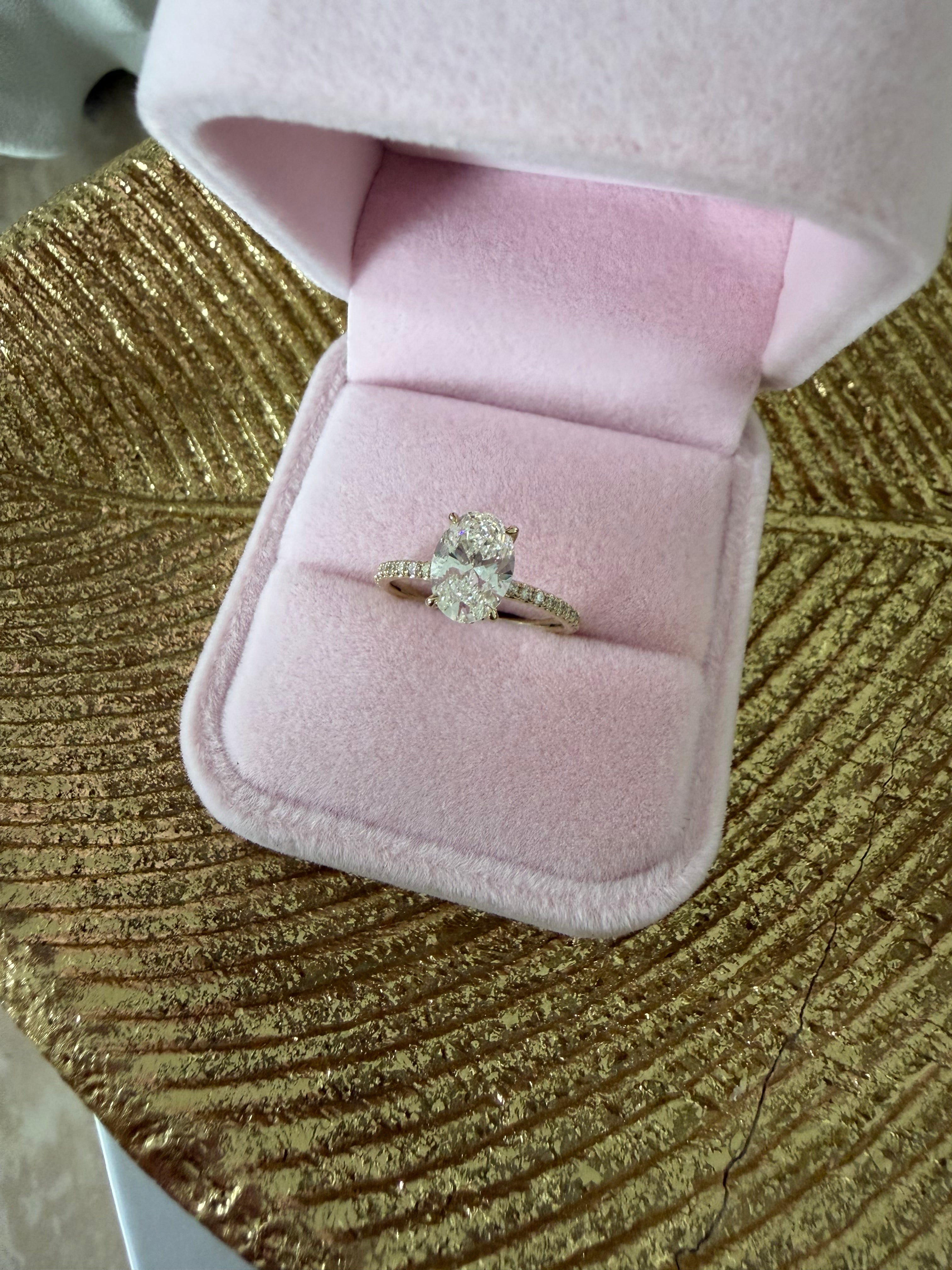 1.75ct TDW Oval Diamond Ring | 9K Yellow Gold
