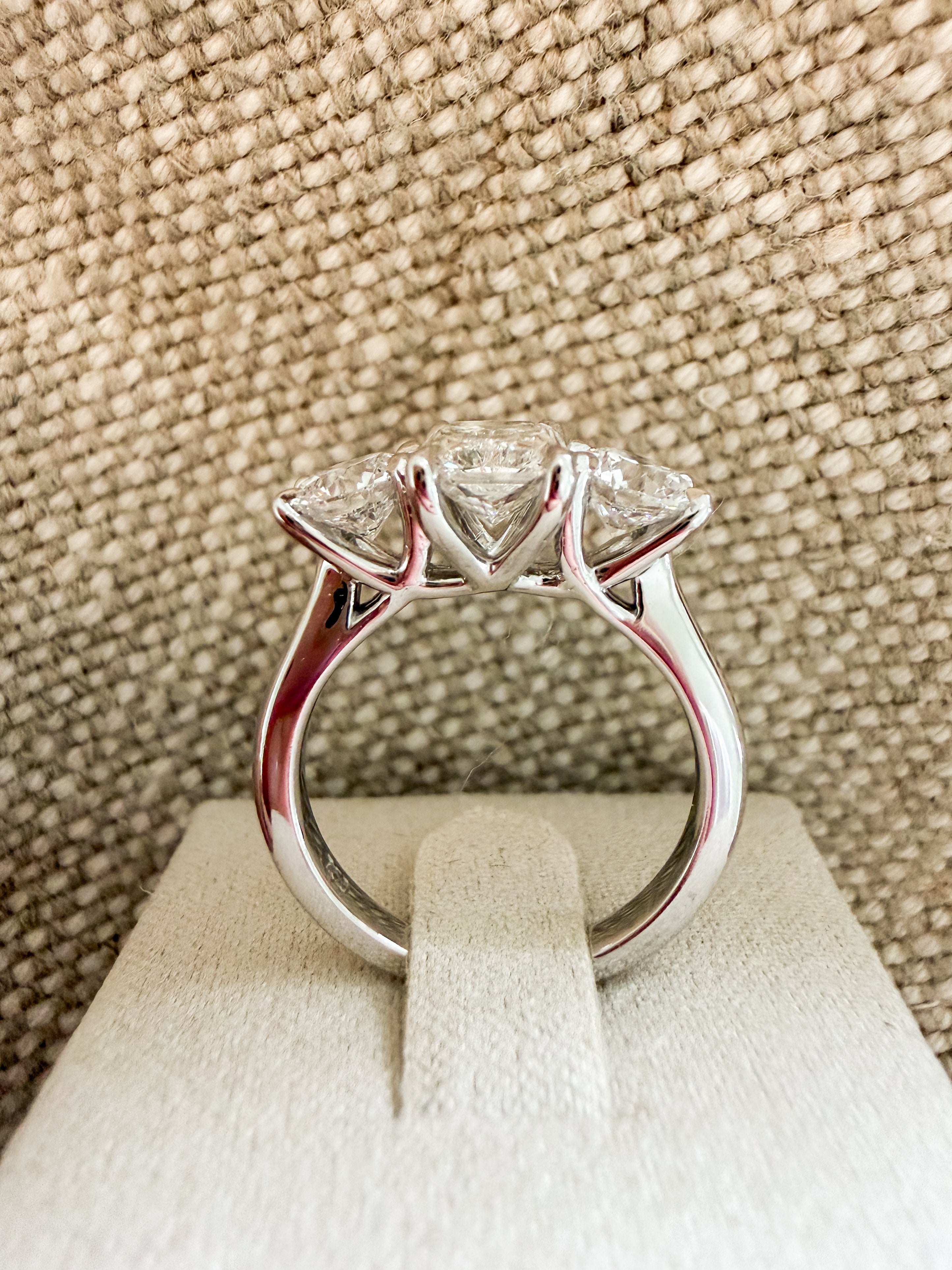 “The Trilogy” | 3 diamond ring in trellis setting