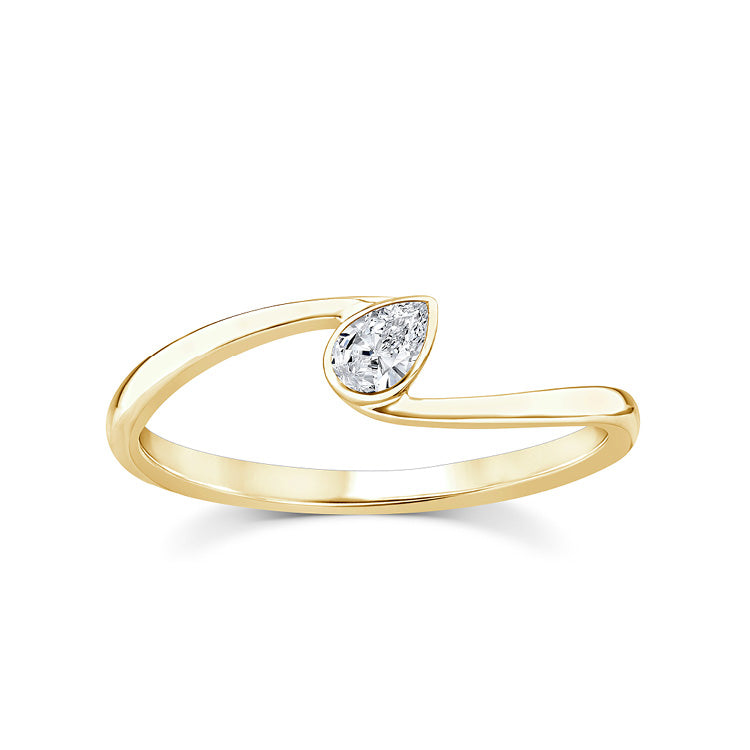 Pear diamond offset ring | 9K Yellow Gold