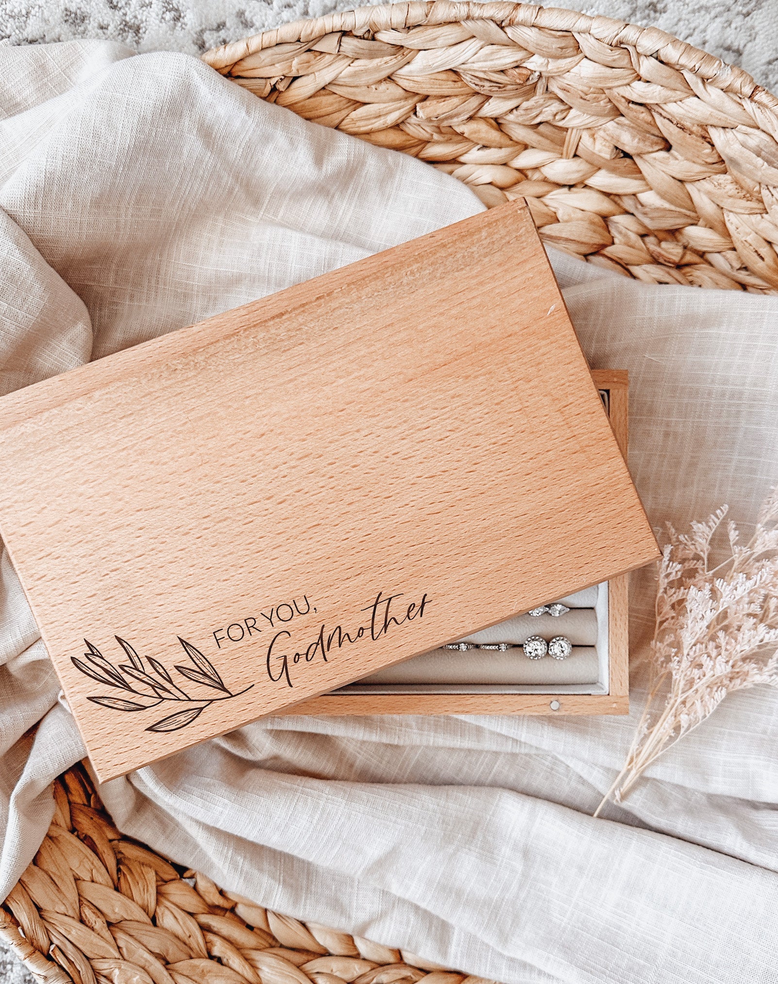 Wooden single or multilayer jewellery box - olive branch with wording