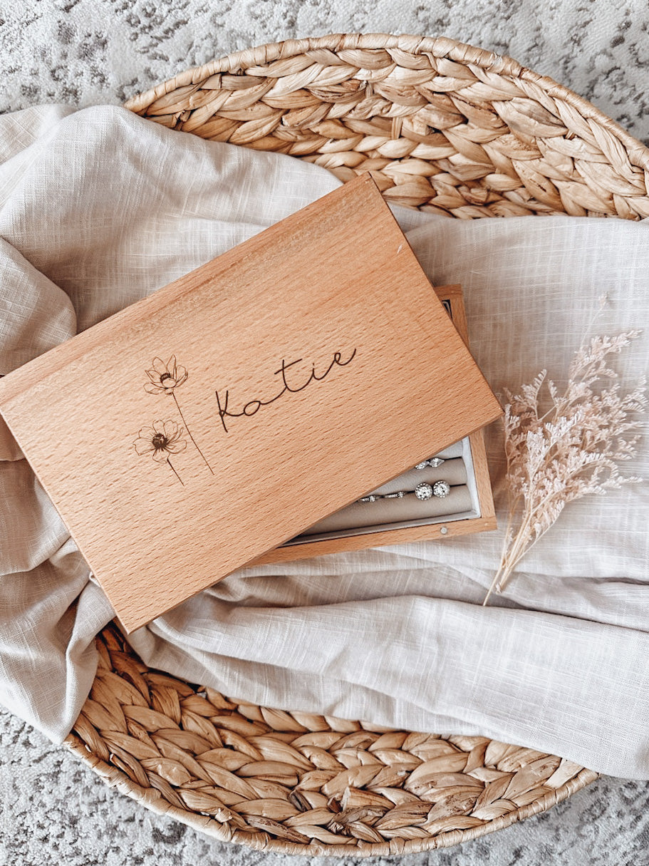 Wooden single or multilayer jewellery box - two flowers with name